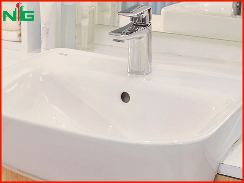 cach-ve-sinh-lavabo-ban-am-ban-luon-sang-bong
