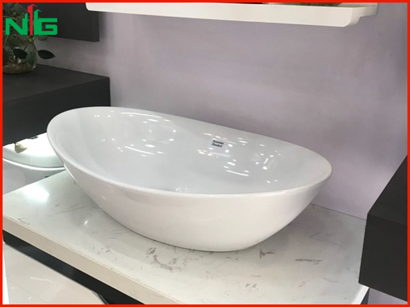 co-nen-su-dung-lavabo-dat-ban-hay-khong