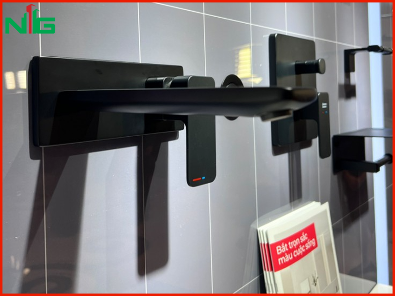 ly-do-nen-trang-bi-voi-lavabo-gan-tuong-american-standard-cho-phong-tam