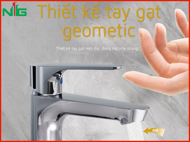tay-gat-co-thiet-ke-thong-minh-de-dang-dong-mo-nuoc