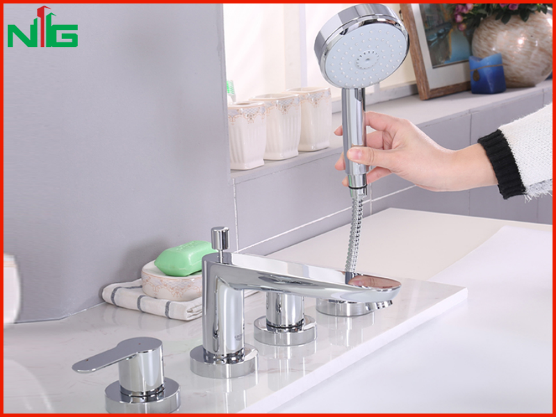 tinh-nang-noi-bat-cua-voi-bon-tam-gan-bon-grohe