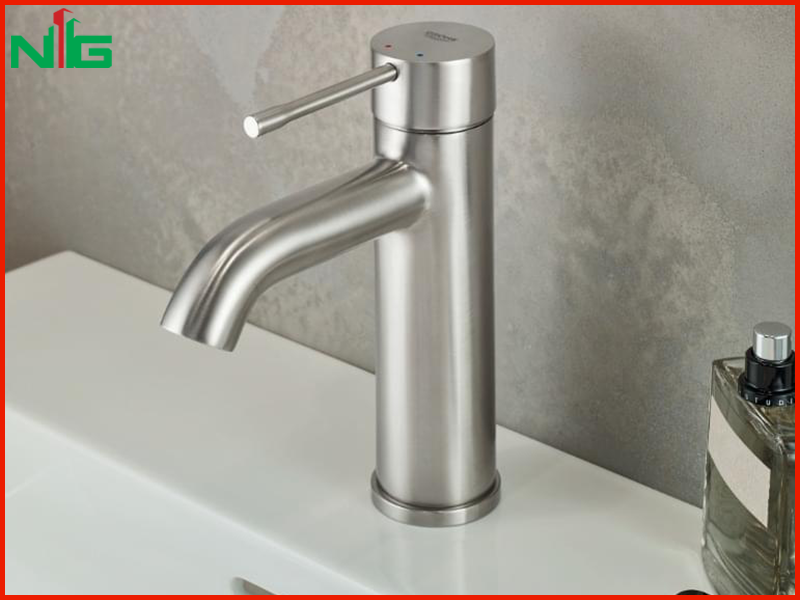 be-mat-voi-lavabo-nong-lanh-grohe-sang-bong-de-dang-ve-sinh