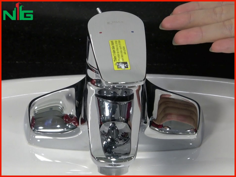 dac-diem-nnoi-bat-cua-voi-lavabo-nong-lanh-inax